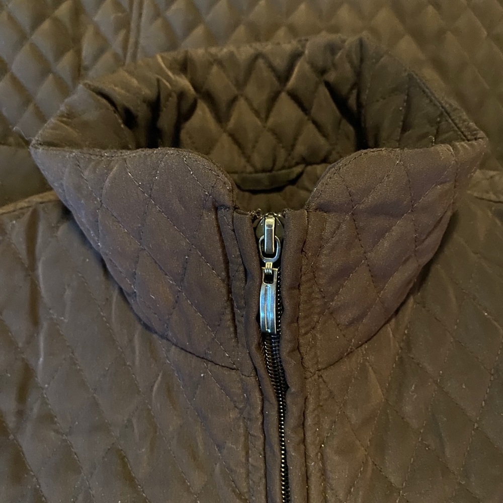 Woman’s Coat - Picture 7 of 14
